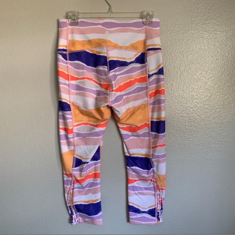 Lululemon Hight Rise Athletica True Self Cropped - Picture 5 of 10